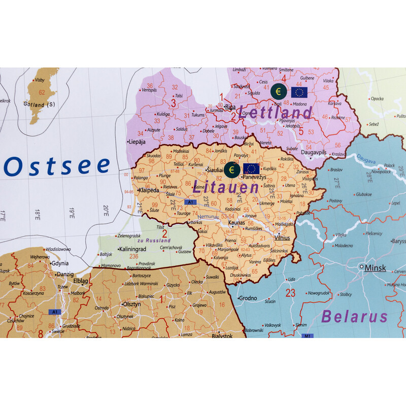 GeoMetro Kontinentkarte Europa Postleitzahlen (90 x 123 cm)